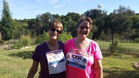Jennifer: 5k with my sis
Linnea: Walking with my sister!